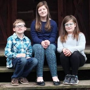 Meet your Posher, Adam